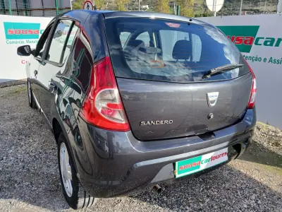 Dacia Sandero 2012 - 5750 EUR, 158792 km - AUTO.MOTO.pt - 158792km - foto 16 de 31