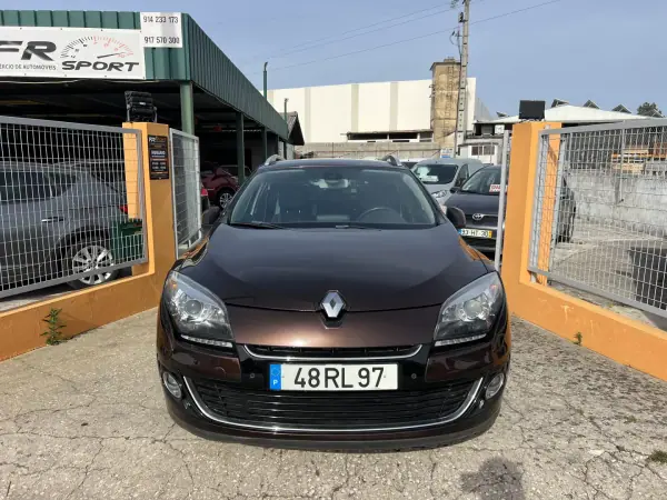 Renault Mégane Sport Tourer 2012 - 6450 EUR, 245827 km - AUTO.MOTO.pt - 245827km - foto 4 de 14