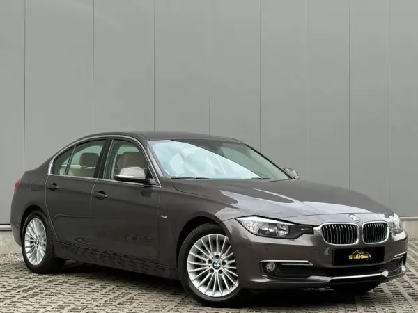 BMW 318 2012 - 11750 EUR, 171517 km - AUTO.MOTO.pt - 171517km - foto 5 de 12