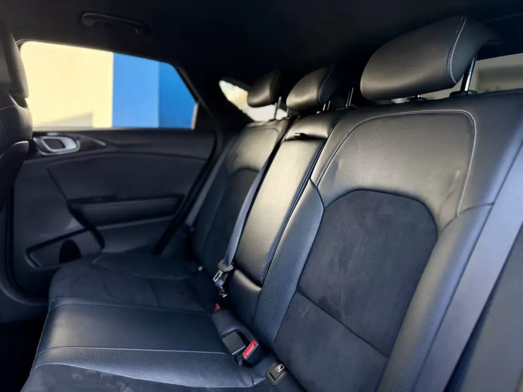 Kia ProCeed 2022 - 18950 EUR, 98000 km - 98000km - foto 14 de 26