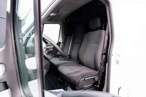 Renault MASTER 2.2DCI CAIXA ABERTA 2023 - 22750 EUR, 166000 km - AUTO.MOTO.pt - 166000km - foto 12 de 20