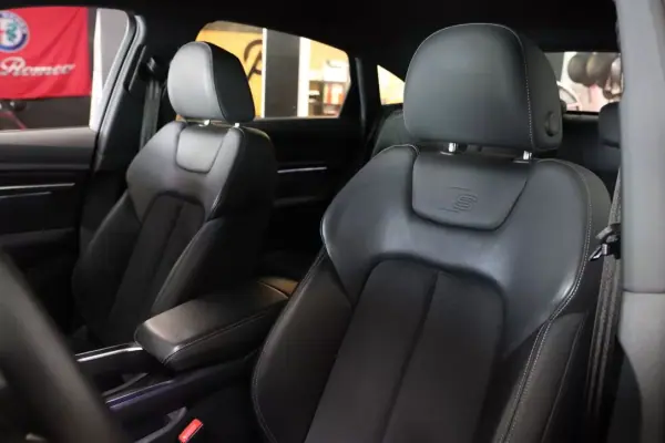 Audi e-tron 2023 - 45000 EUR, 106568 km - AUTO.MOTO.pt - 106568km - foto 10 de 36