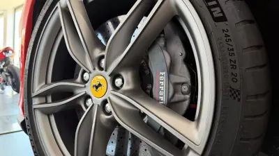 Ferrari Roma 2021 - 234990 EUR, 25965 km - 25965km - foto 16 de 32