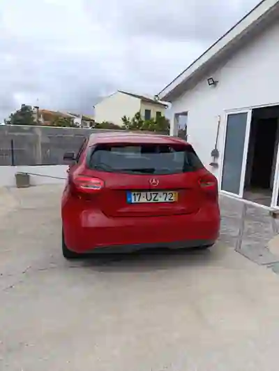 Mercedes-Benz A 160 2015 - 13750 EUR, 204000 km - 204000km - foto 11 de 13