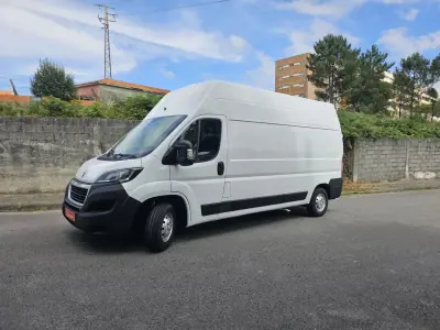 Peugeot BOXER 2.0 BlueHDi 435 L4H2 Premium 2020 - 20350 EUR, 126369 km - AUTO.MOTO.pt - 126369km - foto 7 de 40