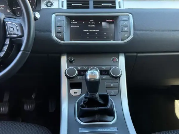 Land Rover Range Rover Evoque 2018 - 19450 EUR, 129900 km - AUTO.MOTO.pt - 129900km - foto 19 de 34
