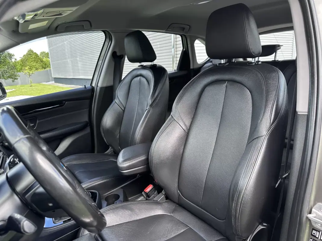 BMW 218 Active Tourer 2014 - 13900 EUR, 150000 km - AUTO.MOTO.pt - 150000km - foto 28 de 64