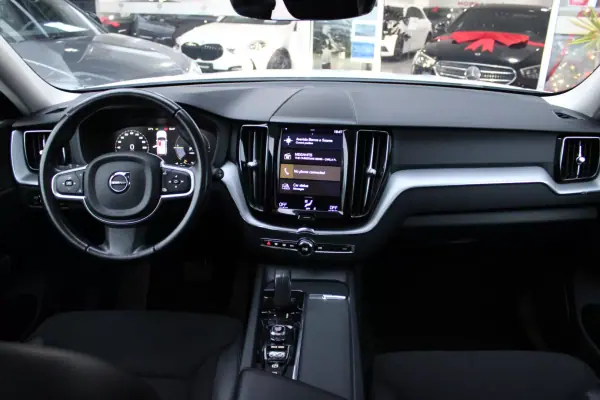 Volvo XC 60 2021 - 31900 EUR, 121360 km - AUTO.MOTO.pt - 121360km - foto 16 de 22