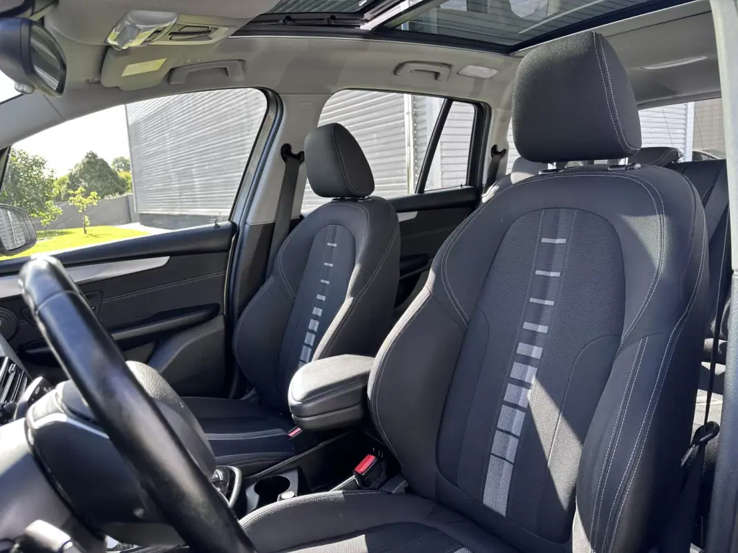 BMW 216 Gran Tourer 2015 - 14900 EUR, 180000 km - AUTO.MOTO.pt - 180000km - foto 35 de 77