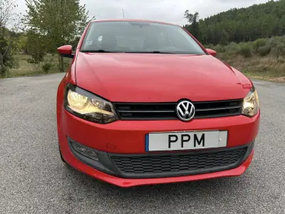 Volkswagen Polo 2010 - 7900 EUR, 152000 km - AUTO.MOTO.pt - 152000km - foto 3 de 12