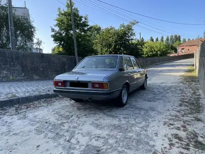 BMW 518 1980 - 9900 EUR, 139000 km - AUTO.MOTO.pt - 139000km - foto 5 de 27