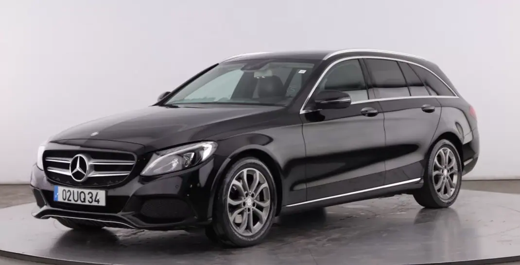 Mercedes-Benz C 220 2015 - 17499 EUR, 207121 km - 207121km - foto 4 de 5
