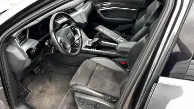 Audi e-tron Sportback 2020 - 35000 EUR, 58000 km - AUTO.MOTO.pt - 58000km - foto 14 de 19