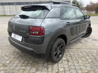 Citroën C4 Cactus 2014 - 11900 EUR, 162500 km - AUTO.MOTO.pt - 162500km - foto 6 de 16