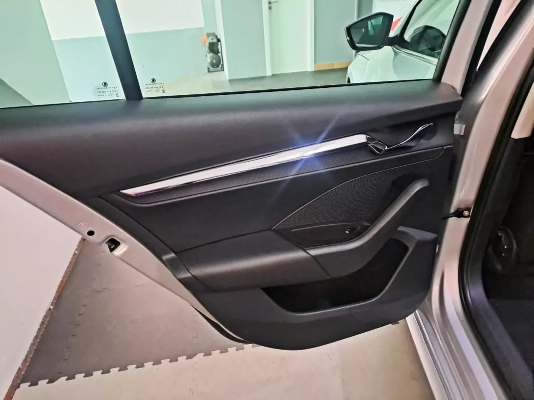 Skoda Octavia Break 2022 - 17250 EUR, 160000 km - 160000km - foto 14 de 23