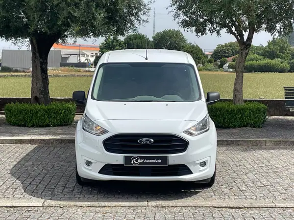 Ford Transit Connect 2018 - 12900 EUR, 138000 km - AUTO.MOTO.pt - 138000km - foto 3 de 37