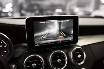 Mercedes-Benz C 220 2016 - 26900 EUR, 178412 km - AUTO.MOTO.pt - 178412km - foto 14 de 22