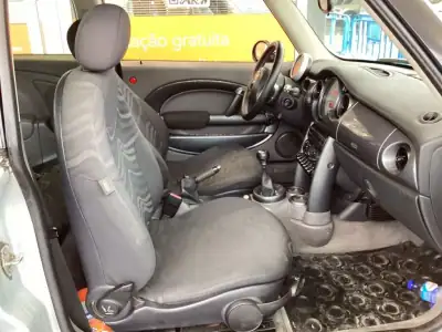 MINI One 2004 - 5990 EUR, 290000 km - AUTO.MOTO.pt - 290000km - foto 3 de 3