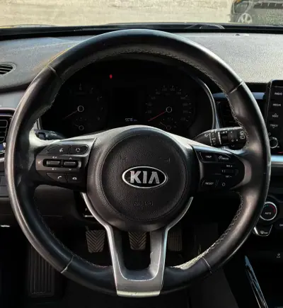 Kia Stonic 2020 - 15990 EUR, 95920 km - AUTO.MOTO.pt - 95920km - foto 5 de 20