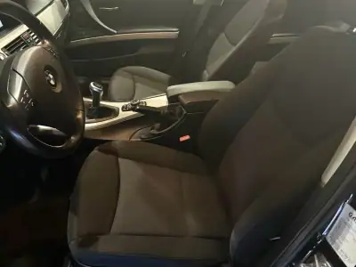 BMW 318 2011 - 8490 EUR, 341000 km - AUTO.MOTO.pt - 341000km - foto 11 de 14