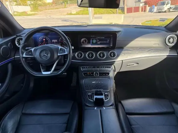Mercedes-Benz E 220 2017 - 29990 EUR, 215000 km - AUTO.MOTO.pt - 215000km - foto 10 de 34