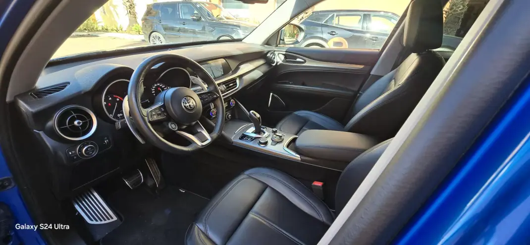Alfa Romeo Stelvio 2022 - 39480 EUR, 60000 km - AUTO.MOTO.pt - 60000km - foto 2 de 17