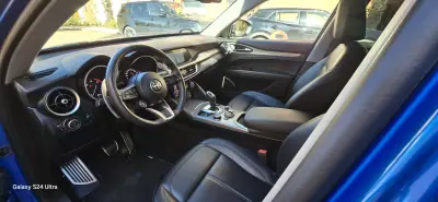 Alfa Romeo Stelvio 2022 - 39480 EUR, 60000 km - AUTO.MOTO.pt - 60000km - foto 2 de 17