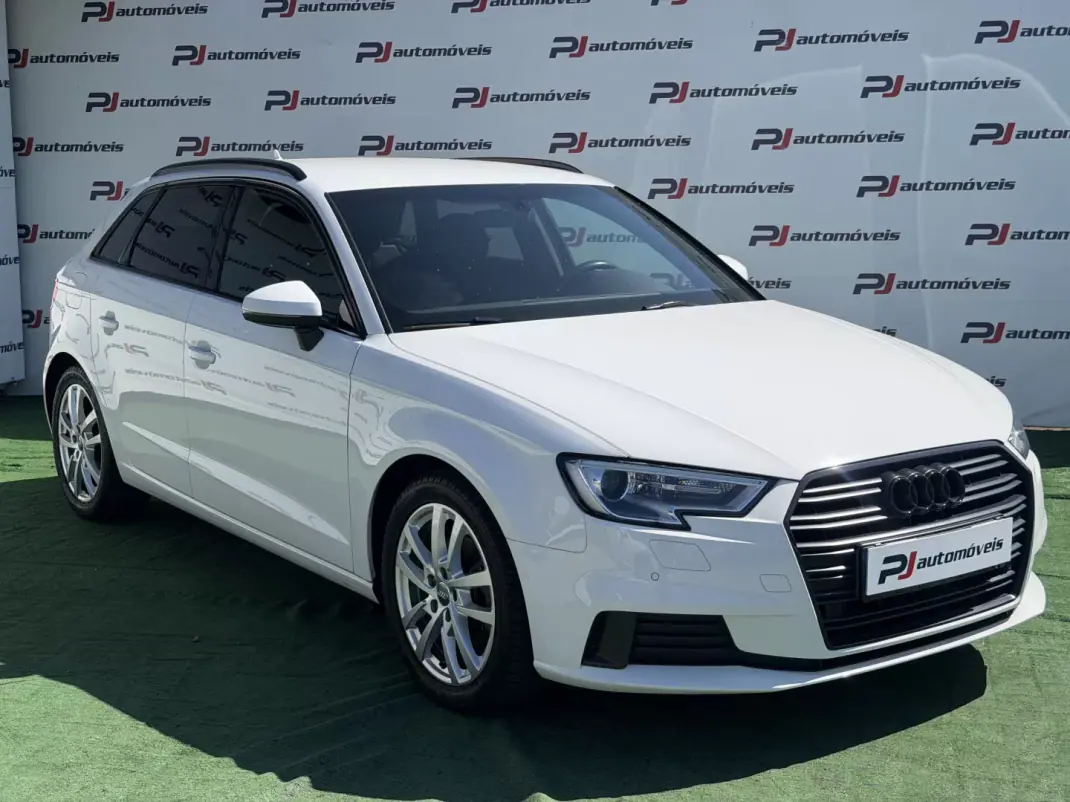 Audi A3 Sportback 2018 - 18500 EUR, 135000 km - AUTO.MOTO.pt - 135000km - foto 4 de 23