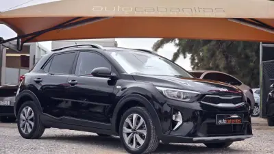 Kia Stonic 2022 - 15250 EUR, 48180 km - foto 6 de 22