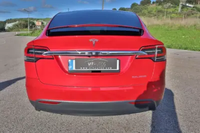 Tesla Model X 2020 — foto 4 de 24