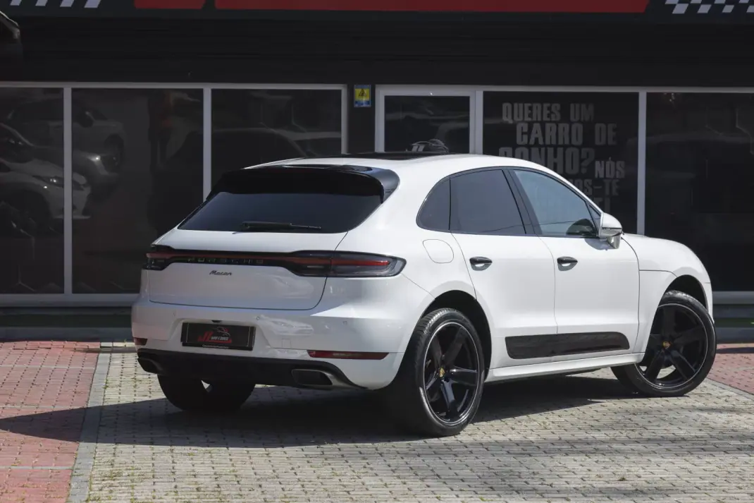 Porsche Macan 2018 - 53900 EUR, 89600 km - AUTO.MOTO.pt - 89600km - foto 27 de 40