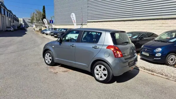 Suzuki Swift 2008 - 6480 EUR, 165747 km - AUTO.MOTO.pt - 165747km - foto 19 de 39