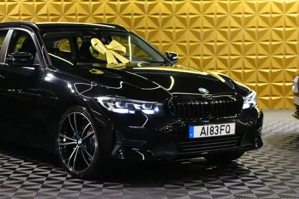 BMW 318 2021 - 22800 EUR, 153258 km - AUTO.MOTO.pt - 153258km - foto 7 de 32