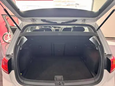 Volkswagen Golf 2016 - 12500 EUR, 228000 km - AUTO.MOTO.pt - 228000km - foto 9 de 14