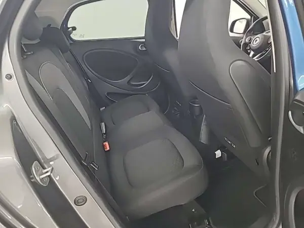 Smart ForFour 2021 - 11900 EUR, 64913 km - 64913km - foto 7 de 12