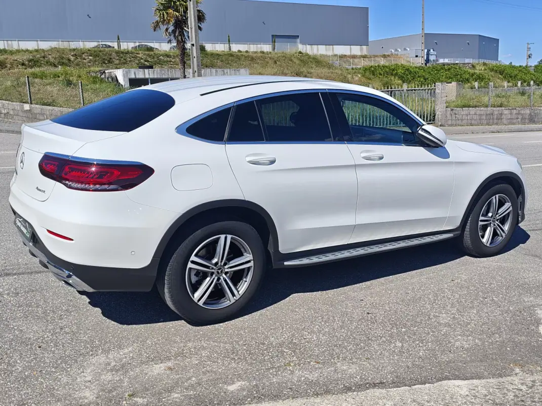 Mercedes-Benz GLC 220 2020 - 44500 EUR, 98000 km - AUTO.MOTO.pt - 98000km - foto 5 de 35