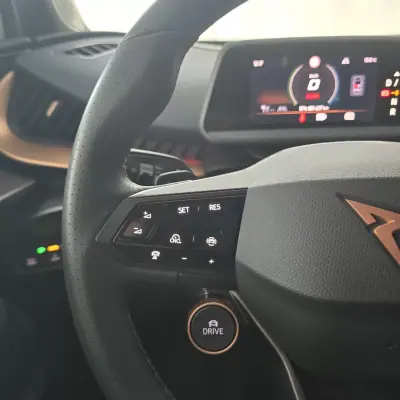 Cupra Tavascan 2025 - 49850 EUR, 1828 km - AUTO.MOTO.pt - 1828km - foto 29 de 42