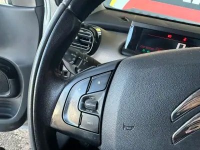 Citroën C4 Cactus 2017 - 13900 EUR, 97056 km - AUTO.MOTO.pt - 97056km - foto 24 de 28