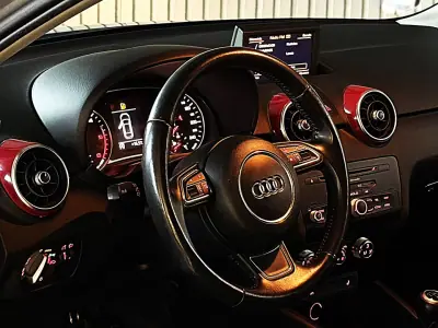 Audi A1 2011 - 9990 EUR, 218000 km - AUTO.MOTO.pt - 218000km - foto 20 de 34