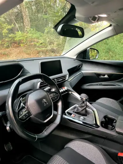 Peugeot 3008 2017 - 16990 EUR, 161440 km - AUTO.MOTO.pt - 161440km - foto 18 de 23