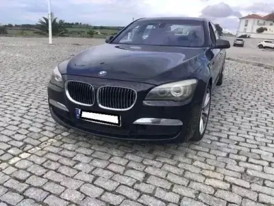 BMW 740 2012 - 16999 EUR, 320000 km - AUTO.MOTO.pt - 320000km - foto 2 de 19
