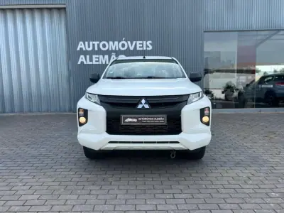 Mitsubishi L200 2022 - 31500 EUR, 143592 km - AUTO.MOTO.pt - 143592km - foto 2 de 17