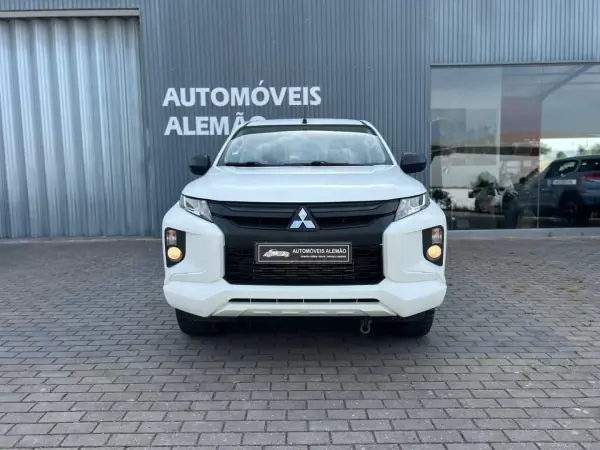 Mitsubishi L200 2022 - 31500 EUR, 143592 km - AUTO.MOTO.pt - 143592km - foto 2 de 17