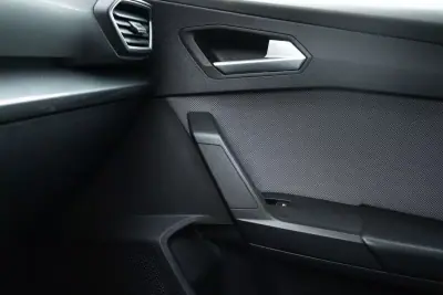 SEAT Leon 2021 - 15999 EUR, 127100 km - AUTO.MOTO.pt - 127100km - foto 14 de 24