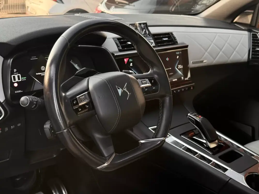 DS DS7 Crossback 2021 - 23850 EUR, 83000 km - 83000km - foto 9 de 29