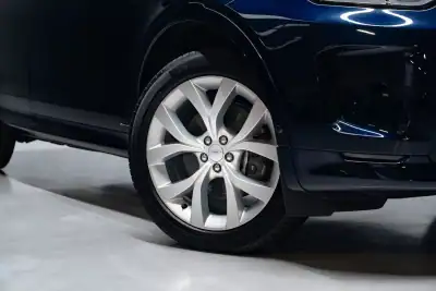 Land Rover Discovery Sport 2021 - 36950 EUR, 63000 km - AUTO.MOTO.pt - 63000km - foto 4 de 59