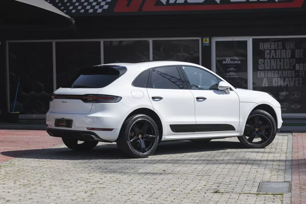 Porsche Macan 2018 - 53900 EUR, 89600 km - AUTO.MOTO.pt - 89600km - foto 33 de 40