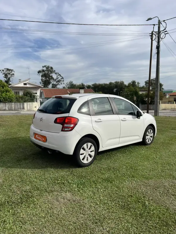 Citroën C3 2011 - 6300 EUR, 261600 km - AUTO.MOTO.pt - 261600km - foto 4 de 7