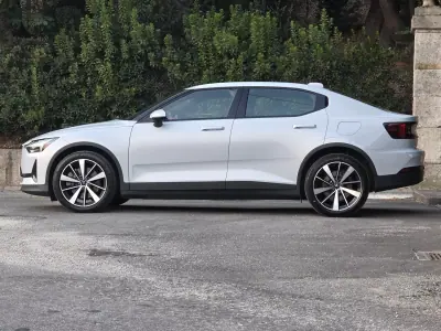 Polestar 2 2022 - 26999 EUR, 97803 km - 97803km - foto 4 de 30