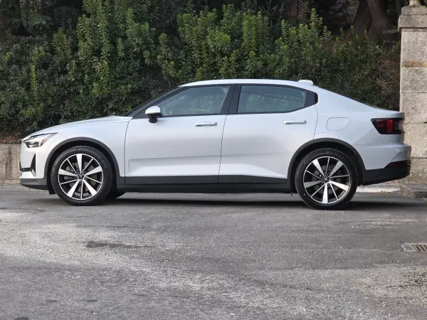 Polestar 2 2022 - 26999 EUR, 97803 km - 97803km - foto 4 de 30